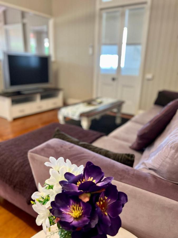 Childers Charmer With Aircon, Wifi & Modern Luxuries Buitenkant foto